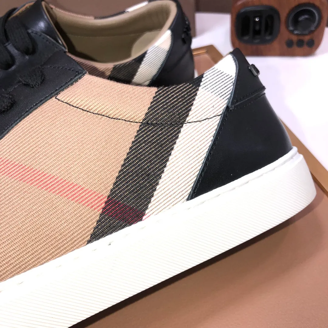 Men's shoes 💰480💰 [Burberry] (cowhide lining) classic low-top sneakers｜Imported cowhide with classic plaid fabric｜Cowhide lining｜Original outsole｜Fine workmanship and comfortable to wear Size: 38-44 (customized at 45)